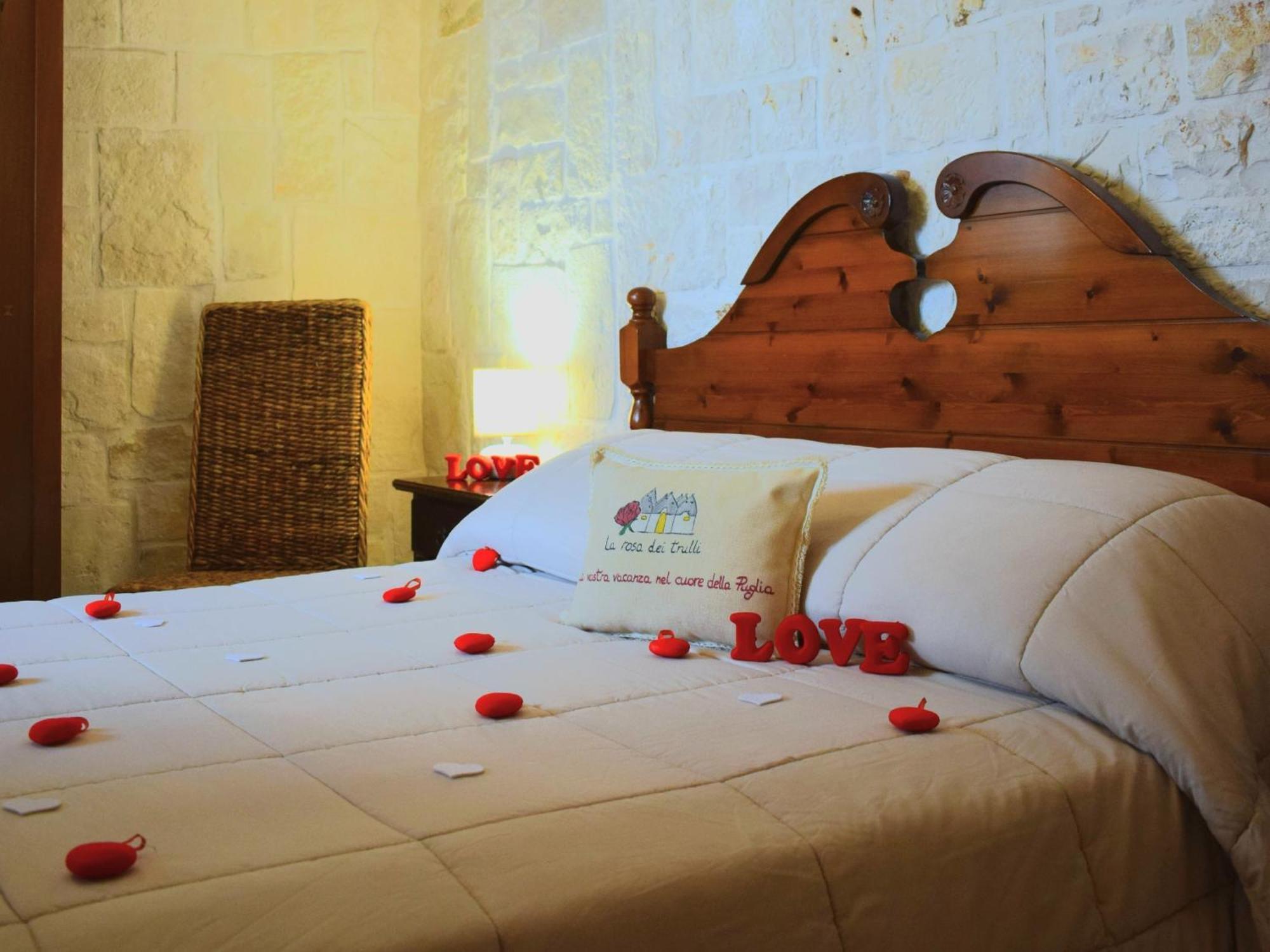 La Rosa Dei Trulli B&B 阿尔贝罗贝洛 外观 照片